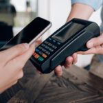 Akcesoria do terminala mobilnego Zebra – niezawodność, zabezpieczenie, i ergonomia w codziennej pracy w każdej chwili